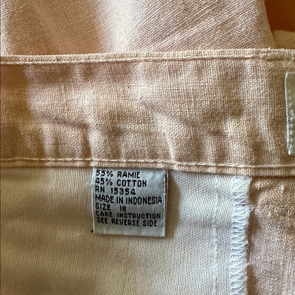 Essentials - Picture 5 of 5